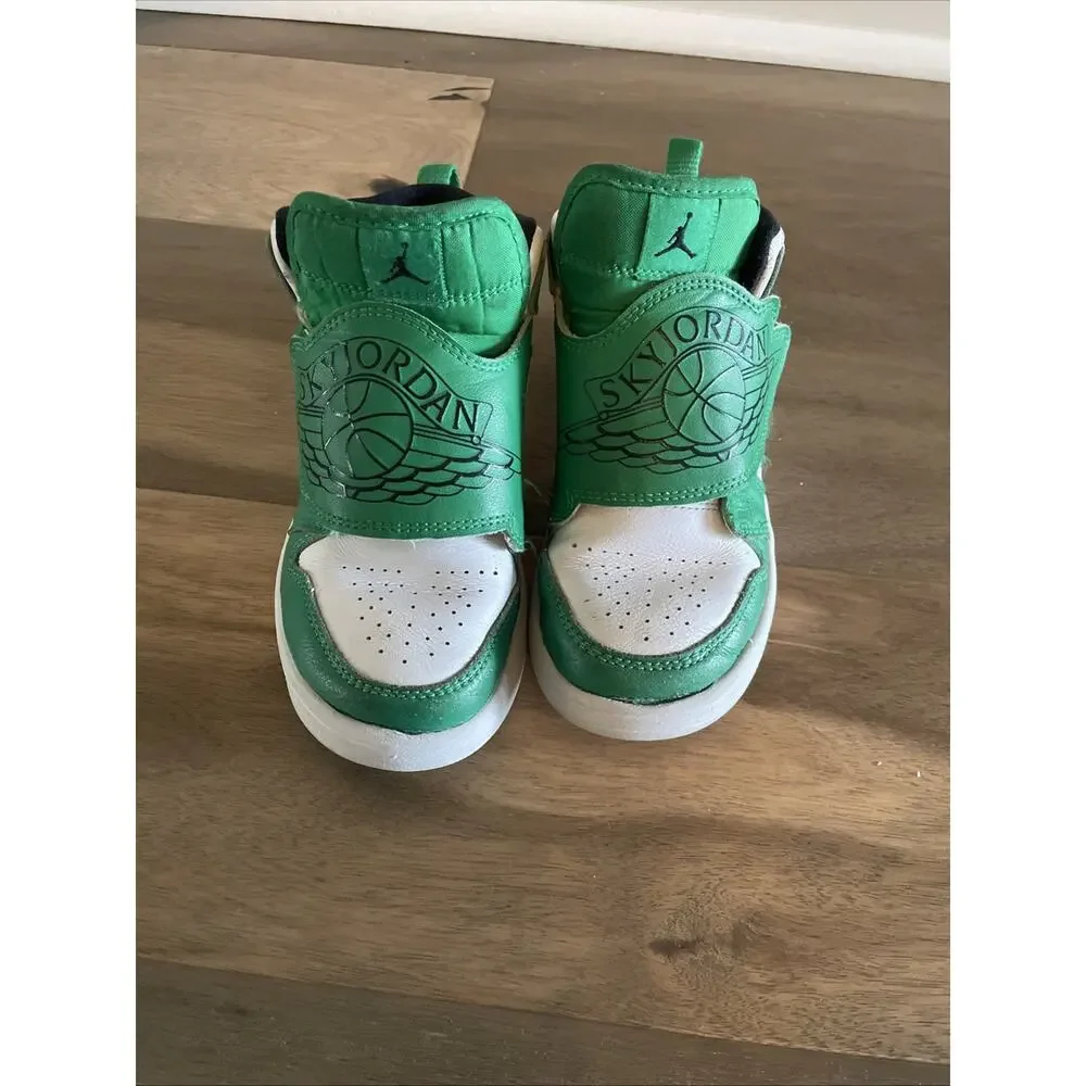 Nike Sky Jordan Kids shoes - Picture 10 of 10